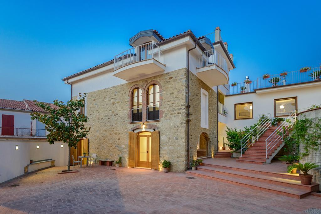 La Bifora B&B Ogliastro Cilento Exterior photo